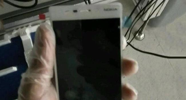 Fotos mostram visual de novos smartphone da Nokia