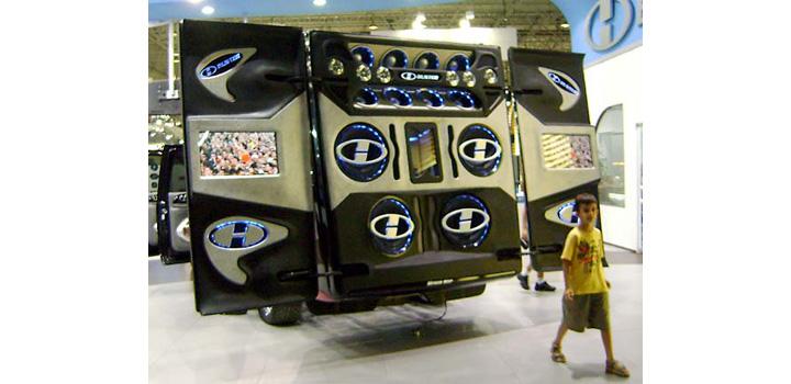 Parede de som pode arrancar as roupas das pessoas